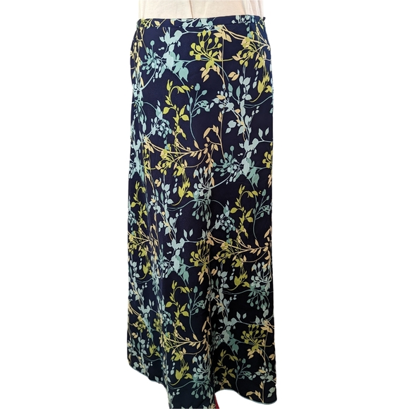 Valerie Stevens Dresses & Skirts - Gorgeous vintage maxi skirt, floral 90s sz16 100% Silk